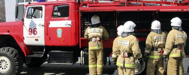 В Приморье пожарные ликвидировали крупное возгорание на овощном складе