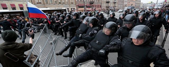 Социологи заявили о росте протестного потенциала в России