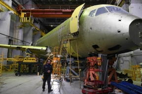 Поставки импортозамещенных самолетов SSJ-100 перенесли на 2026 год