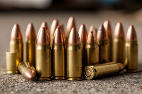 Британская оборонка буксует: задержка запуска завода артиллерийских снарядов