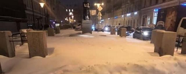 St. Petersburg is snowed in