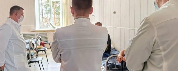 Глава Приангарья Игорь Кобзев навестил бойцов СВО, проходящих реабилитацию