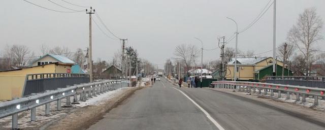 В Хабаровске открыли движение по новому мосту через Гнилую Падь