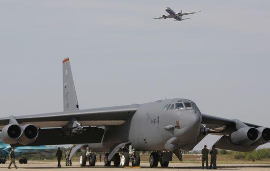 США размещают стратегические бомбардировщики в Румынии