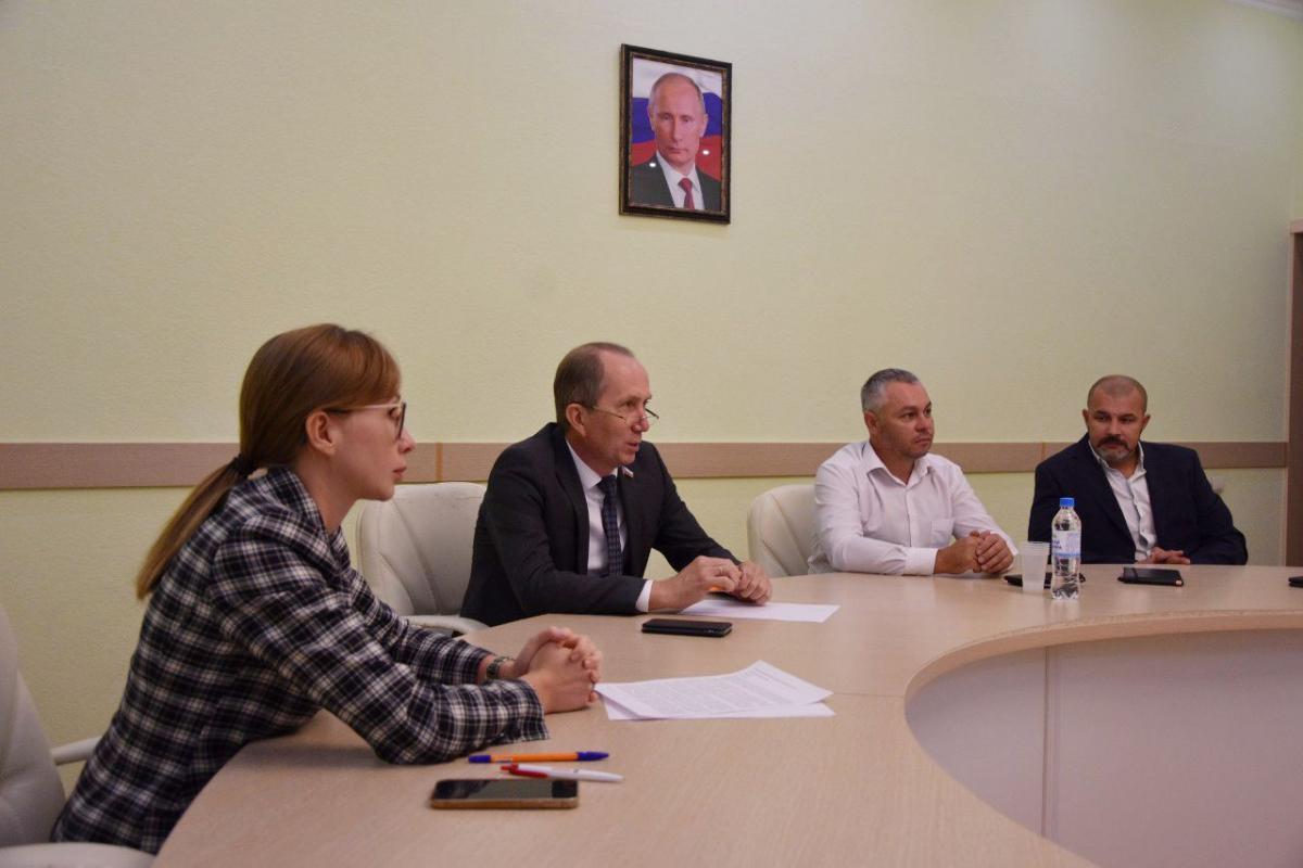 Астраханские депутаты обсудили проблему пробок на Мостстрое