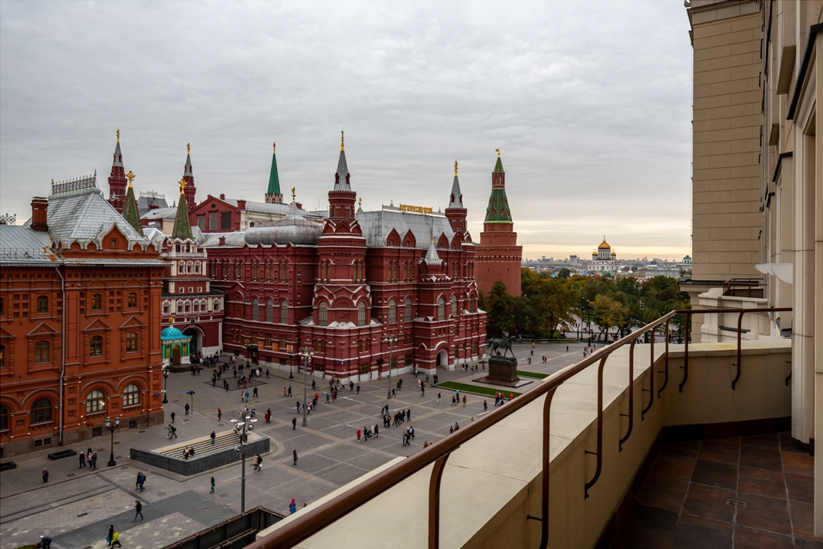 Москва аренда территории. Москва красная площадь отель. На Кремль. Гостиница у Кремля Москва. Отель напротив Кремля Москва. Гостиница с видом на Кремль Москва.