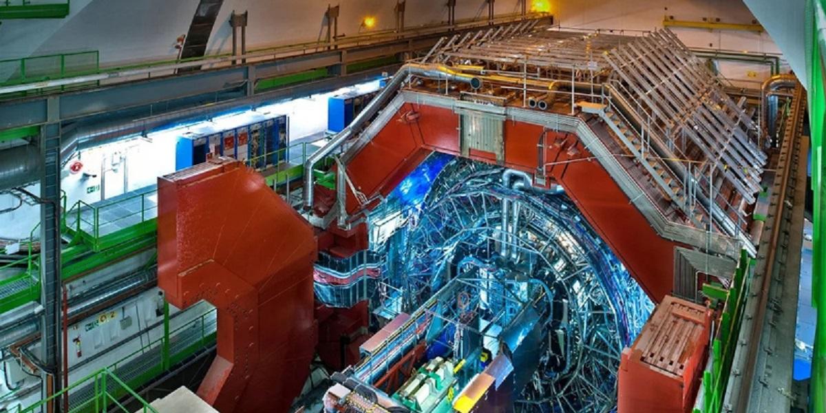 Огромный адронный коллайдер поставил рекорд самого тяжелого ядра антиматерии