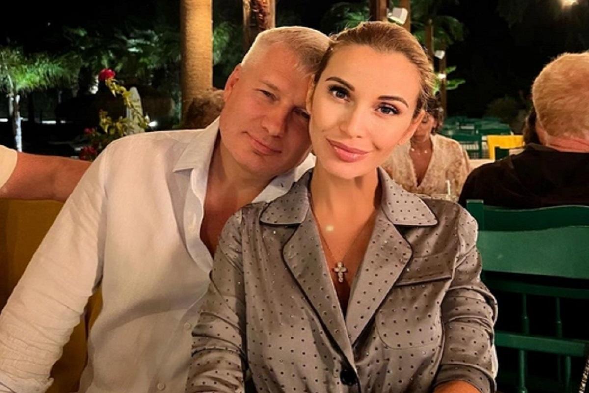 Здравствуй шампанское: Ольга Орлова отправилась на Мальдивы без мужа на фоне слухов о разводе