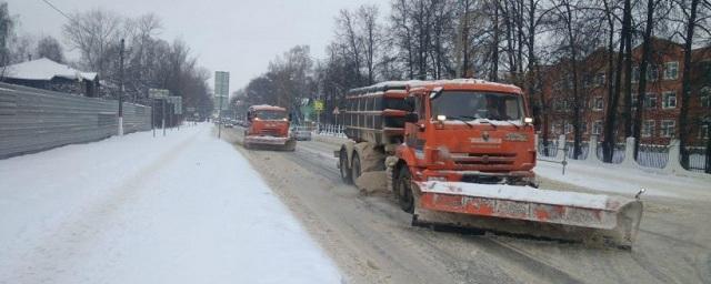 В Подмосковье за сутки от снега очистили 13 тысяч километров дорог