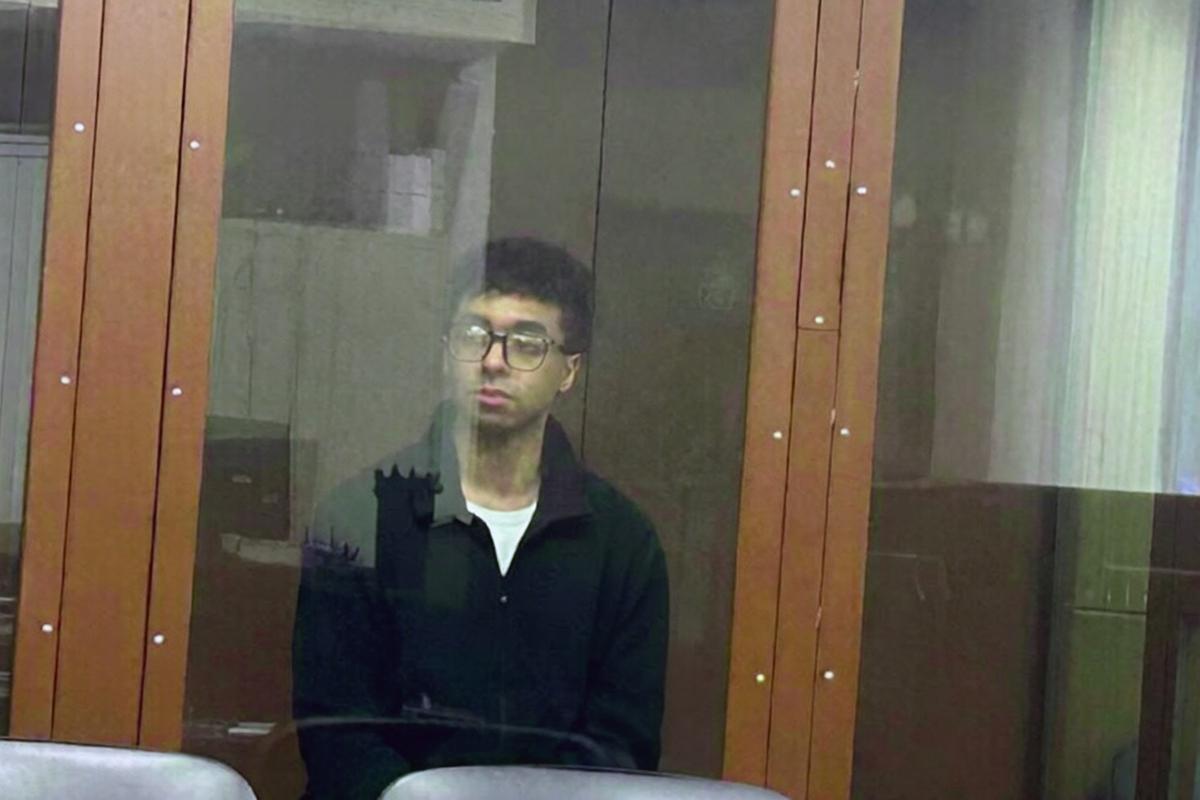 Жителя Москвы приговорили к восьми годам колонии за фейки о ВС РФ