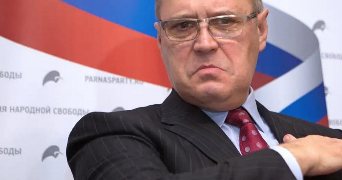 Удачливый министр и коррупционер: как Михаил Касьянов* работал с Ельциным и Путиным. Где сейчас «Миша два процента»?