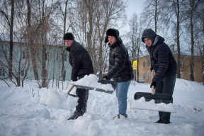 К уборке снега в Коломне активно подключились студенты