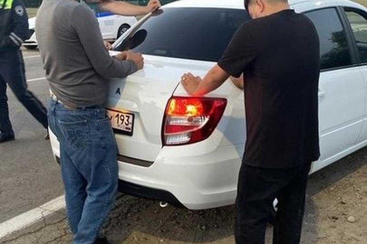 В Адыгее за попытку сбыта наркотиков задержали иностранцев