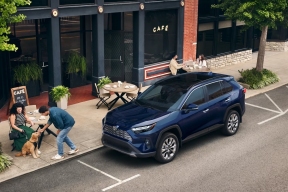 Toyota RAV4 возвращается и покоряет сердца российских автолюбителей