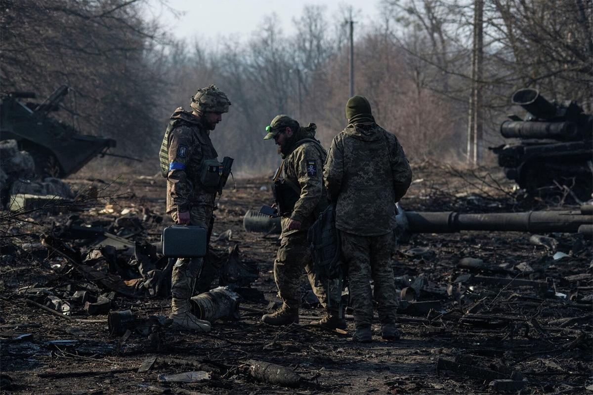 Офицер СБУ в отставке заявил, что наступление РФ в ДНР ведет к разгрому ВСУ