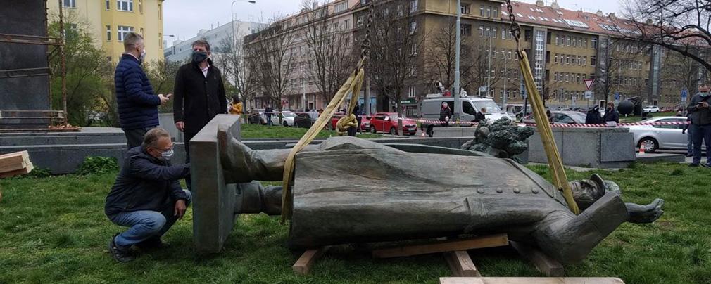 Министр обороны Чехии заявил о невозможности передать РФ памятник Коневу
