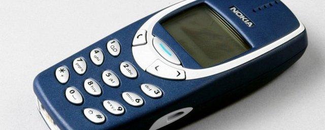 Телефоны Nokia 3310 раздавили гидравлическим прессом