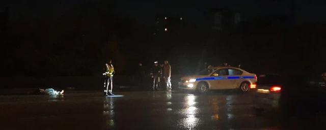 В Новосибирске ищут водителя, который сбил насмерть пешехода и скрылся