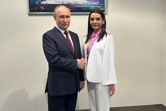 Путин провел встречу с главой Гагаузии
