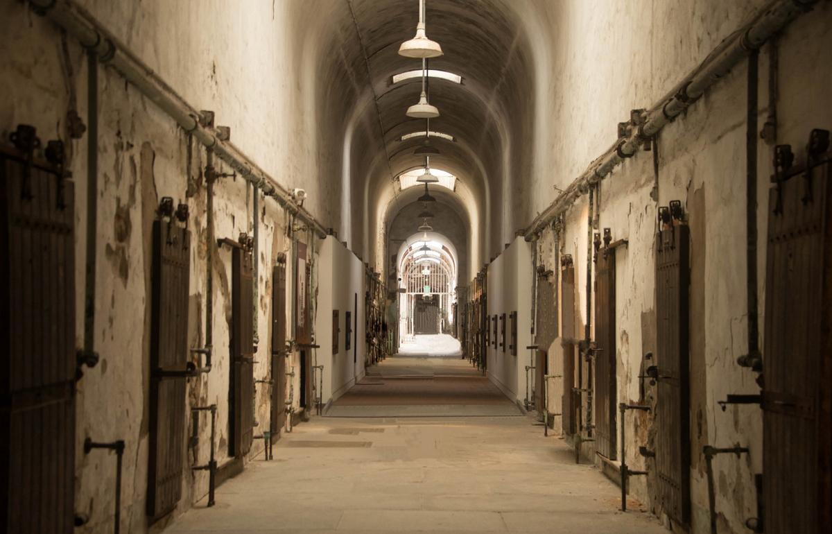 Десять худших мест на планете. Что известно о самых опасных тюрьмах мира и где они находятся?
