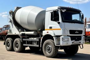 КамАЗ выпустил 35-тонное шасси для бетономешалки с отбором мощности прямо от двигателя