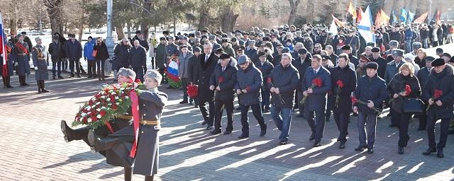 Волгоградцы почтили память погибших защитников Отечества