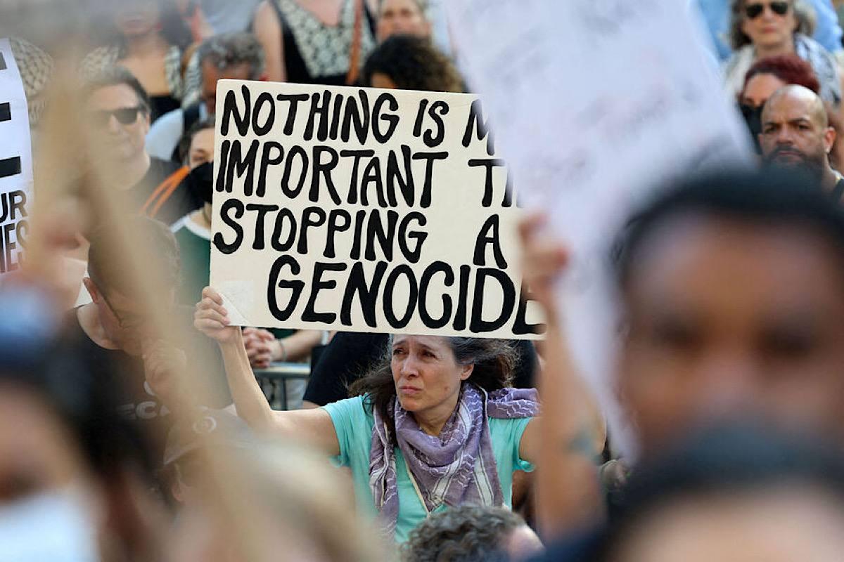 «Проиграют все, кроме России»: эксперт оценил последствия потенциального конфликта между США и Ираном