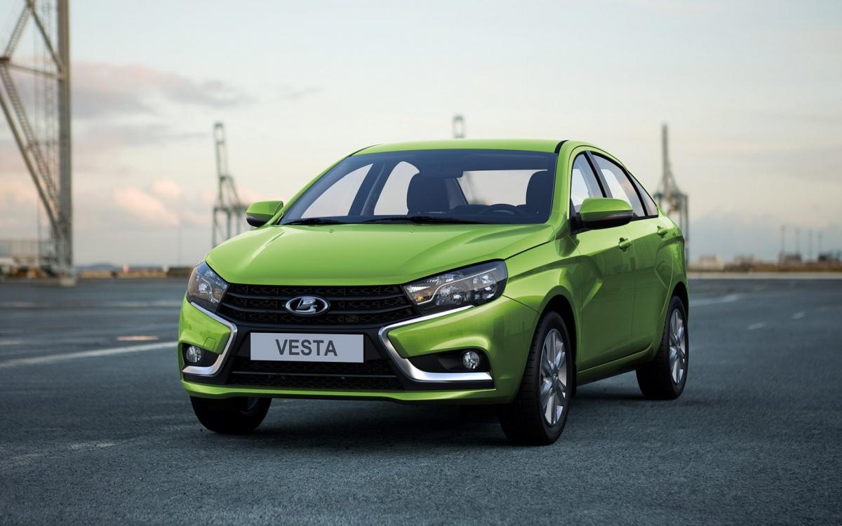 «АвтоВАЗ» начал отгрузку новых LADA Vesta