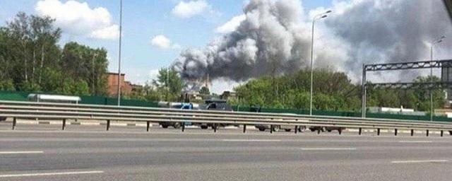 В Балашихе потушили пожар возле оборонного завода «Рубин»