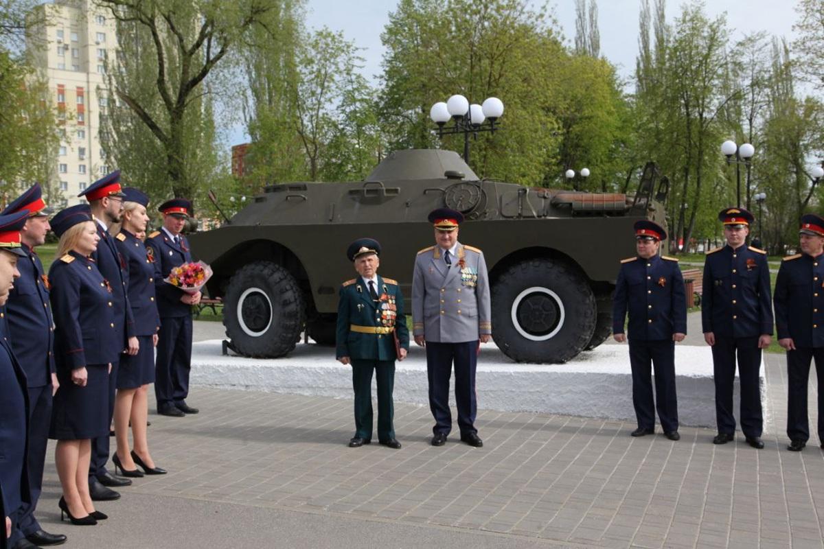 Глава следственного комитета Владимирской области поздравил бывшего узника концлагеря с Днем Победы