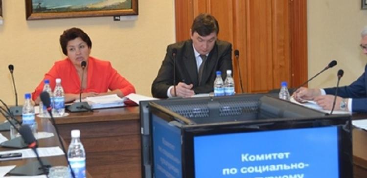 Депутаты ЗС приняли очередные поправки в закон об образовании
