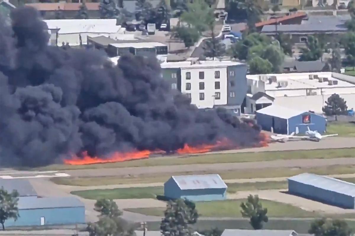 В США два самолета столкнулись на взлетной полосе, есть пострадавшие