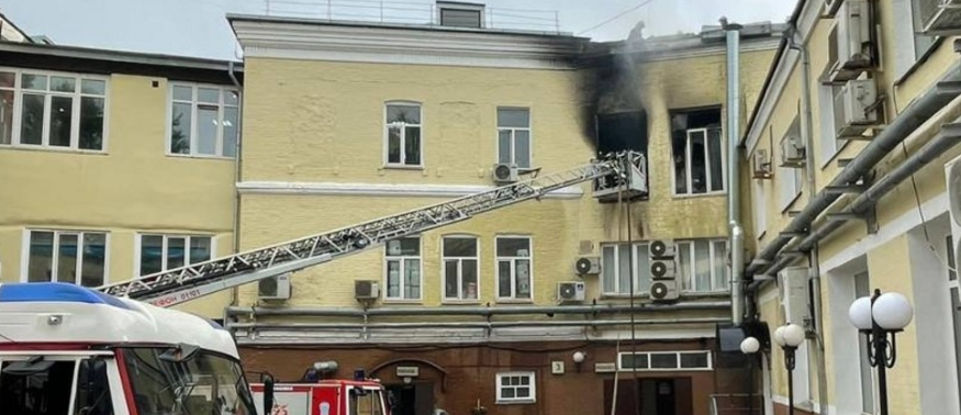 В Москве при пожаре в фитнес-центре погиб один человек