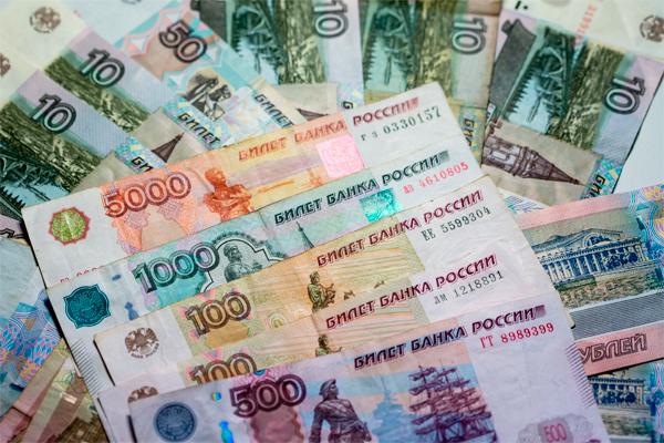 Депутатам Мосгордумы в 2018 году на 10% сократят зарплату