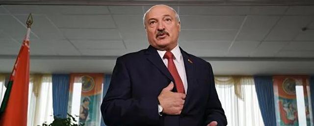 Лукашенко раскритиковал Польшу за отказ пригласить Путина на торжества