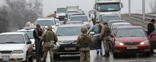 При попытке перехода границы Казахстана задержаны около 300 человек