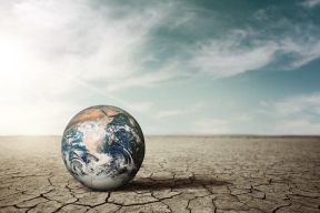 Global warming: truth or fiction? Opinion of a climatologist