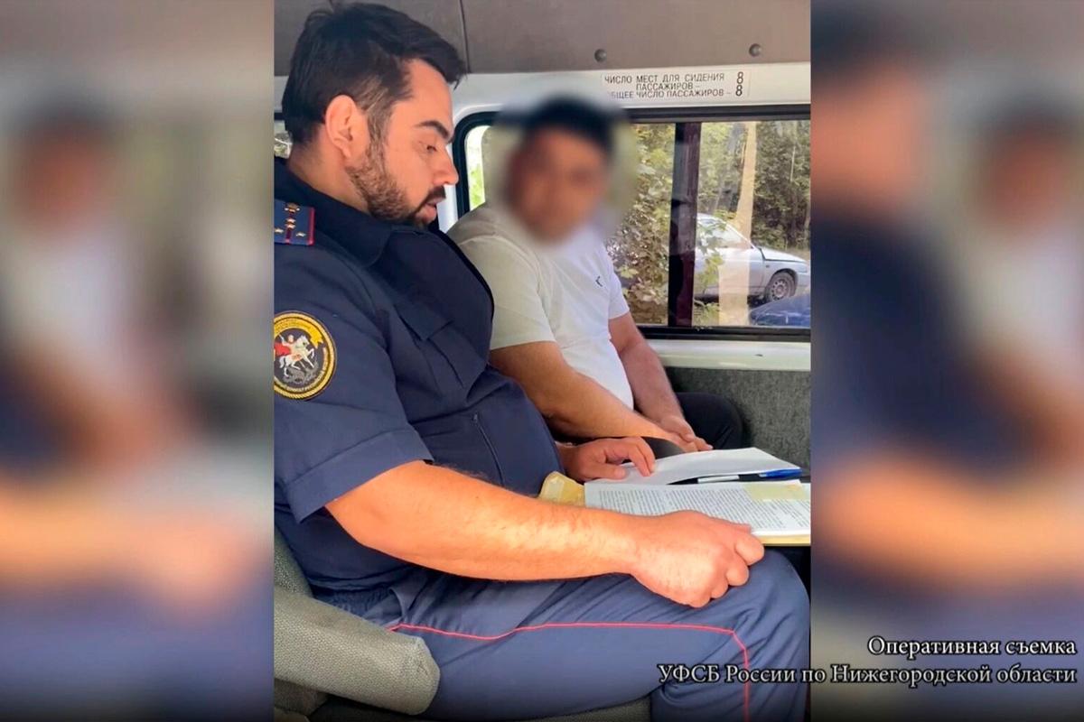 УФСБ опубликовало видео задержания начальника полиции нижегородского аэропорта