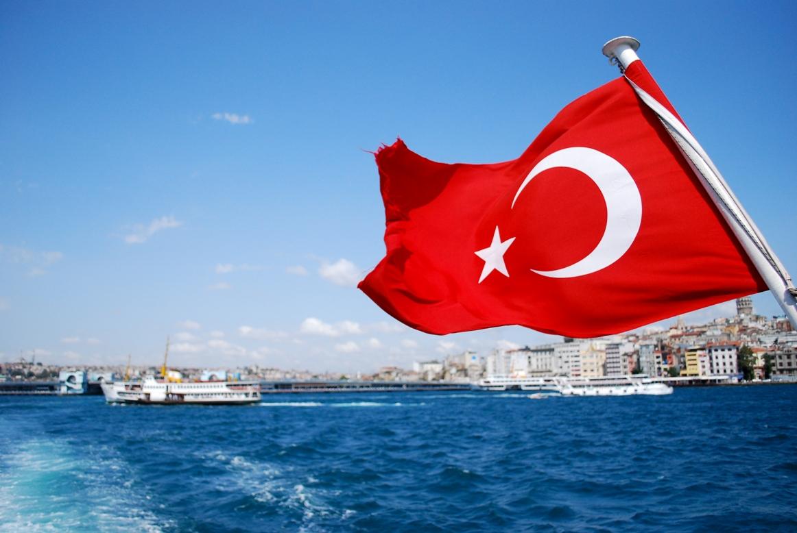МИД Нидерландов формально отозвал своего посла из Турции