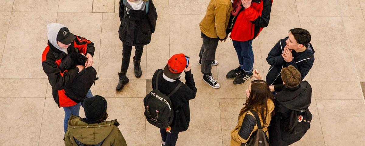 В торговых центрах Югры проходят рейды по выявлению гуляющих школьников