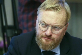 «Хорошей семьи не построишь»: Милонов призвал стыдить коллег за походы в секс-шопы