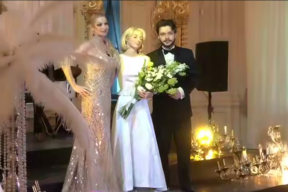 Волочкова рассказала, что дочь не пригласила ее на свадебное торжество в столице