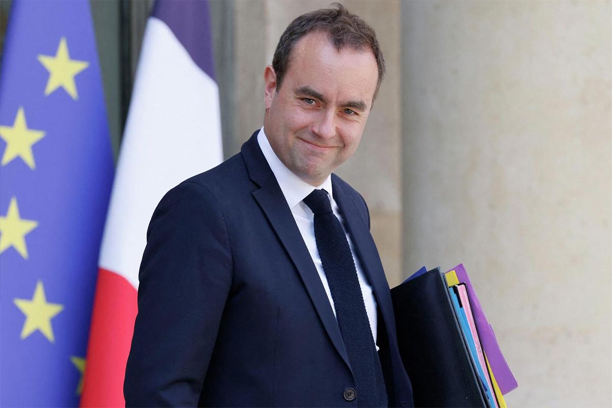 Министр вооруженных сил Франции Лекорню станет новым премьером