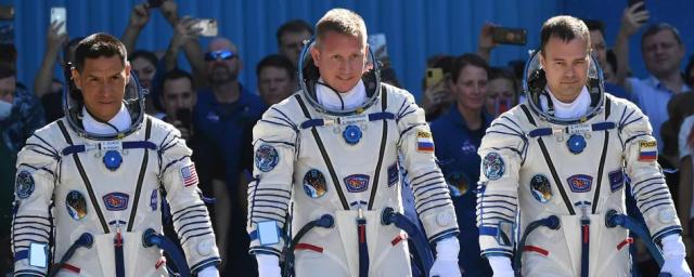 Российские космонавты обновили рекорд продолжительности полета на МКС