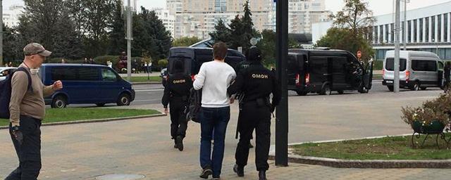 Видео: В Гродно, Могилеве, Витебске и Минске силовики задержали протестующих