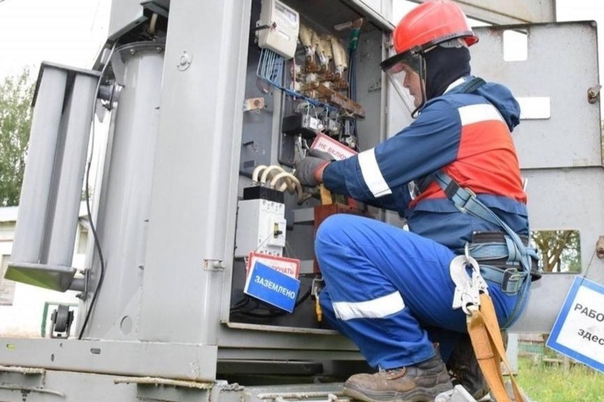 Жители района Калмыкии забудут о перебоях со светом после апгрейда сетей