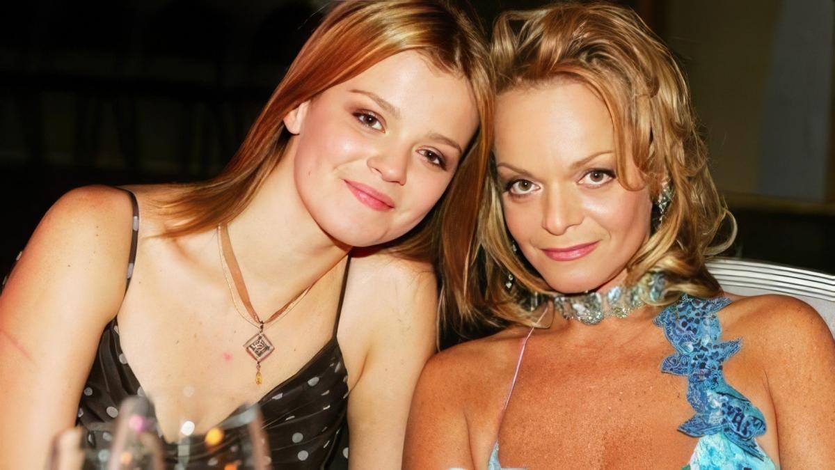 «Я всегда ее боялась». Почему дочь Ларисы Долиной живет с мамой в 40 лет