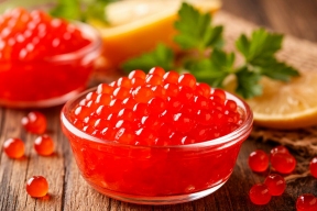 Правоохранители изъяли 12 тонн поддельной икры из подпольного цеха в Люберцах