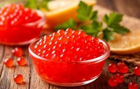 Правоохранители изъяли 12 тонн поддельной икры из подпольного цеха в Люберцах