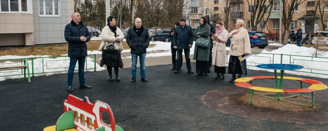 Администрация г.о. Пушкинский с чек-листом проверила уборку улиц дворов в Ивантеевке